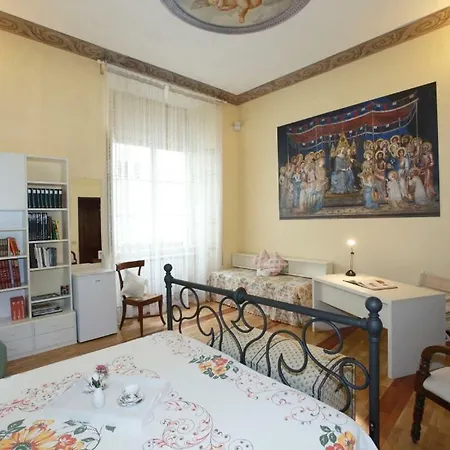 Residenza D'epoca Montanini ベッド・アンド・ブレックファスト 3*