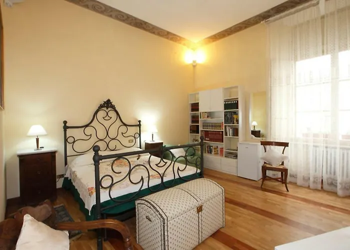 Couette-café Residenza D'epoca Montanini 3*